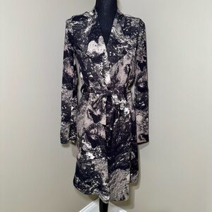 Aritzia Babaton Quincey Flowy Duster/Trench size XXS cascading lapels, belted‎